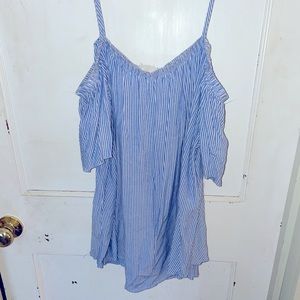 Moon kiss off the shoulder top